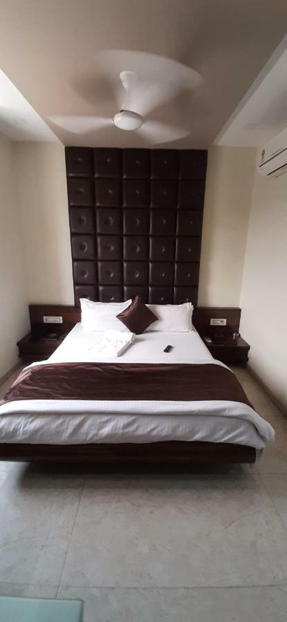 Hotel Shahi Darbar Navsari Dış mekan fotoğraf